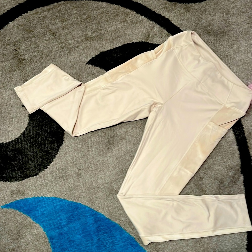 Ivory Legging